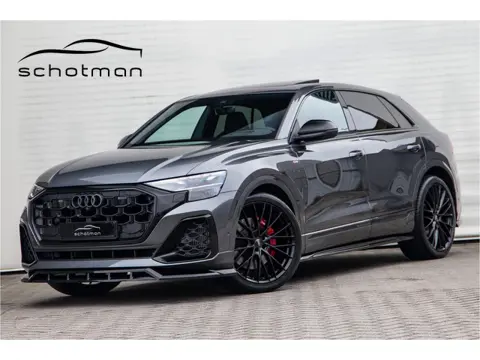 Audi Q8 60 TFSI e quattro Competition Head-up, RS stoelen, Massage, Achterasbesturing, 23"