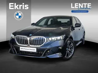 BMW 5 Serie Sedan 520i | M Sportpakket | Innovation Pack | Stuurwielrand verwarmd | Comfort Access |