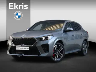 BMW X2 sDrive20i | M Sportpakket Pro | Panodak | Trekhaak | Head-Up | Driving Assistant Plus | Elekt