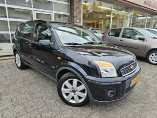 Ford Fusion 1.6-16V Futura Parkeersensor achter/Trekhaak