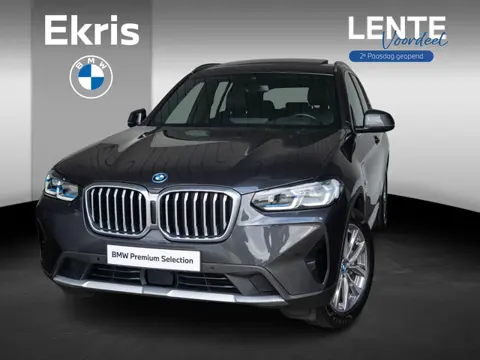 BMW X3 xDrive30e | High Executive | Comfort Access | Achteruitrijcamera | Panoramadak | Stoelverwarm