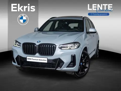 BMW X3 xDrive30e | M Sportpakket | Stuurwielrand verwarmd | Head-Up Display | Comfort Access | Achte