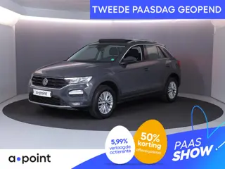 Volkswagen T-Roc 1.5 TSI Style 150 pk | Navigatie | Panoramadak | Trekhaak | Parkeersensoren | Achte