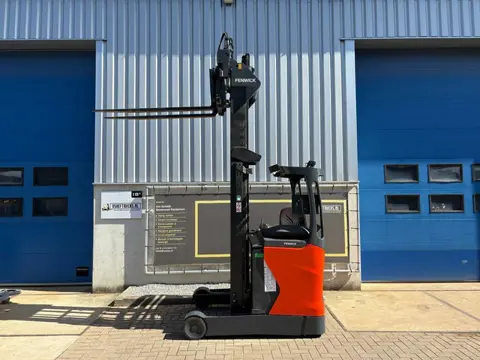 VS-22559 Reachtruck Linde R16 bj2019