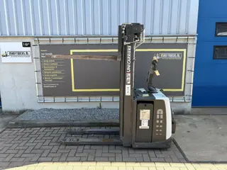 VS-22804 Elektrische triplex stapelaar Atlet