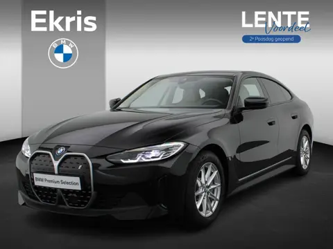 BMW i4 eDrive40 84 kWh Trekhaak | HIFI | Widescreen Display | 17" | Lentevoordeel