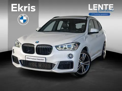 BMW X1 xDrive20i | High Executive | M Sportpakket | Achteruitrijcamera | Panoramadak | Stoelverwarmi