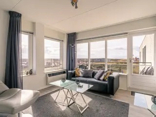Modern appartement met balkon en uitzicht over De Koog