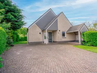 Rustig gelegen sfeervol vakantiehuis met riante tuin in De Koog