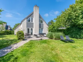 Modern ruim vakantiehuis met veel privacy aan de rand van De Koog