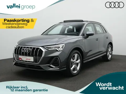 Audi Q3 45 TFSI e 245 pk S-Line | Panoramadak | Leder/alcantara | Achteruitrijcamera | Adaptive Crui