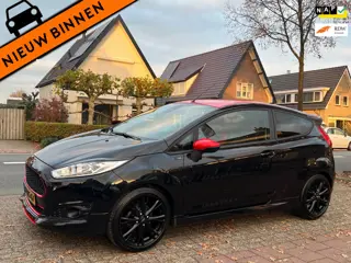 Ford Fiesta Red/Black Edition 99.000 km NAP - APK T/M 01-2027!!