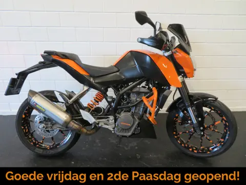 KTM 125 DUKE A1 ZEER FRAAI! (bj 2012)