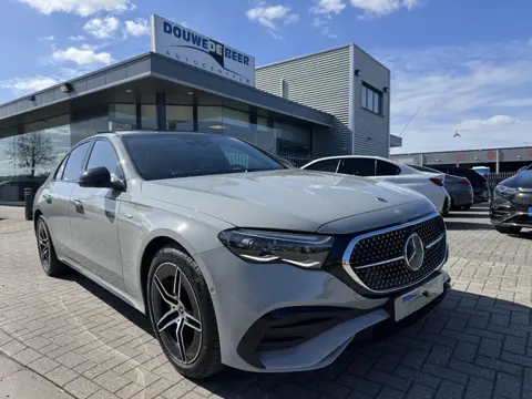 Mercedes-Benz E-Klasse 400 e 4MATIC AMG Line Premium Plus Hyperscreen | Pano-Dak | Stoelkoeling | Co