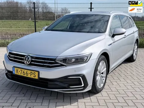 Volkswagen Passat Variant 1.4 TSI PHEV GTE Business| Carplay | PANO| Navi |Dealer onderhouden