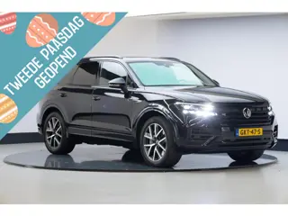 Volkswagen Touareg 3.0 TSi 4MOTION R | Panoramadak | Trekhaak |