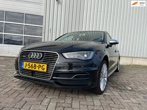 Audi A3 Sportback 1.4 e-tron PHEV Ambition Pro Line plus SCHADEAUTO!!