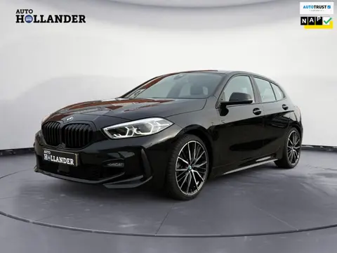 BMW 1-serie 118i .M sport/leder/full led/shadow line/19inch/carplay