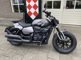Benelli LEONCINO BOBBER ABS E5+ (bj 2026)