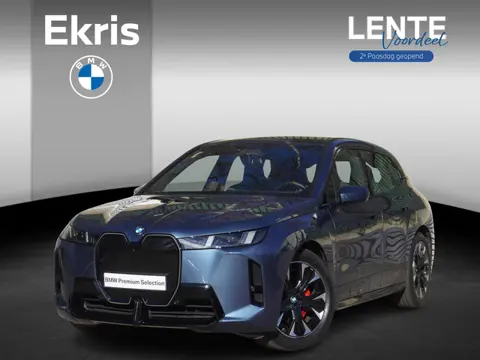 BMW iX xDrive60 M Sportpakket Pro | Comfort Pack | Glazen panoramadak Sky Lounge | HIFI System Harma