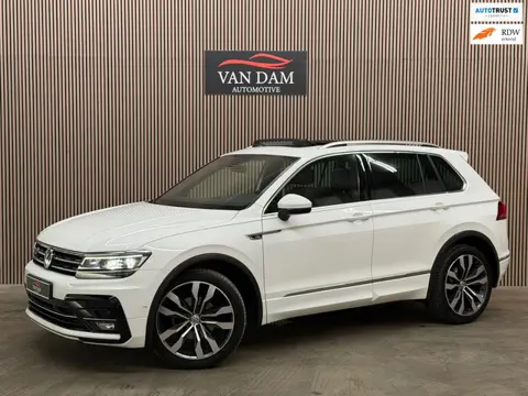 Volkswagen Tiguan 1.5 TSI ACT R-Line 2019 PANO LED VIRTUAL CAR-PLAY
