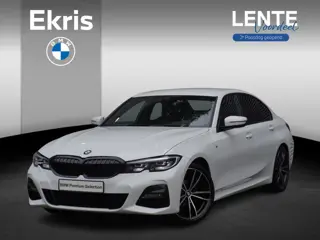 BMW 3 Serie 318i Model M Sport | Comfort Access | Driving Assistant | HiFi System | Trekhaak met ele
