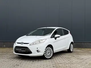 Ford Fiesta 1.4 Titanium | CRUISE | CLIMA | XENON | KEYLESS | NIEUWE KETTING
