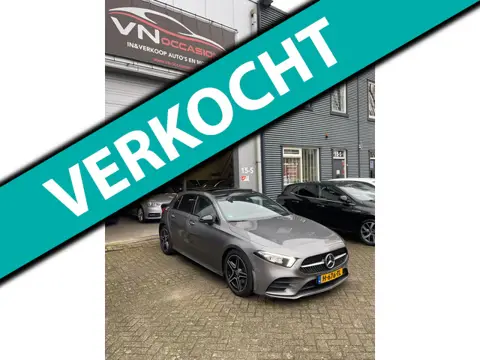 Mercedes-Benz A-klasse 200 Business Solution AMG PANO SFEER LED