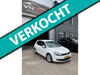 Volkswagen Golf 1.6 TDI DSG AUTOMAAT Highline BlueMotion