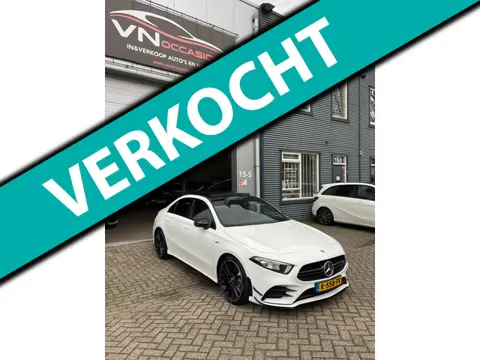 Mercedes-Benz A-klasse AMG 35 4MATIC Premium Plus AERO PANO