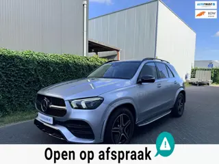 Mercedes-Benz GLE 400 D 4-MATIC 2023 | AMG NIGHTPAKKET | GRIJS KENTEKEN | PANO | TREKHAAK | LUCHTVER