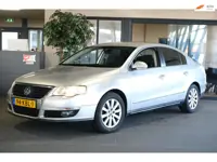 Volkswagen Passat 1.8 TFSI DSG Navi Trek Cruise Xenon Pdc Climate