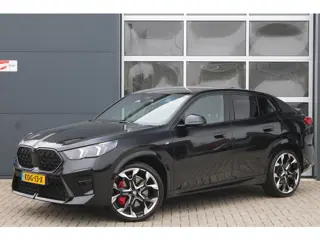 BMW X2 SDrive20i M-Sport Pro | Pano | HK | HUD | Memory | 21'' | Iconic Glow
