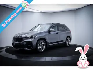 BMW X1 20iA M-SPORT High Executive UNIEKE KM | DEALER AUTO | NAVI PROF. | ACC | ELEK. KLEP | KEYLESS