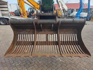 Verachtert opschoonbak/puinbak 2.40m breed