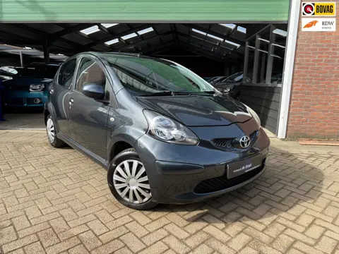 Toyota Aygo 1.0-12V +
