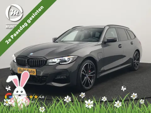 BMW 3 Serie Touring 330e M Sport PHEV 293pk Dealer O.H. | Head Up | Camera | Laser LED | Sfeerverlic