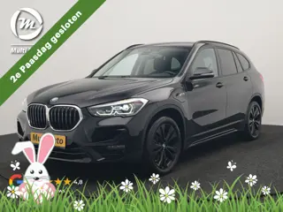 BMW X1 xDrive25e Sportline PHEV 221pk | Camera | Sfeerverlichting | Sportstoelen Verwarmd | Navigati