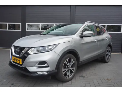 Nissan Qashqai 1.2 N-Connecta Pano.dak/Camera/Trekhaak/Climate/Cruise/Navi/Parkeersensoren