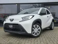 Toyota Aygo X 1.0 VVT-i MT + AIRCO + CRUISE + BLUETOOTH + STOELVERW.