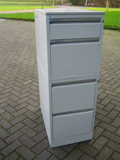 *Hangmapkast 126x45cm. 4x vr