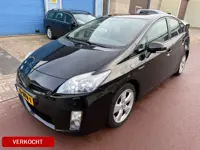 Toyota Prius 1.8 Dynamic Camera + Navigatie + Keyless + LED 17" sportvelgen, Bluetooth telefoon en m