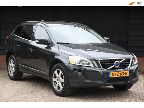 Volvo XC60 3.0 T6 AWD Summum Panorama-Elek,Dak/Xenon/Parkeersensor v,a/Leer