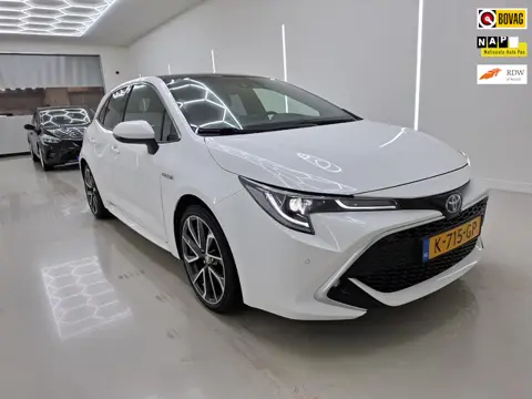 Toyota Corolla 2.0 Hybrid Premium+Cup-Volleder+Led+panodak+stoel-verw+navi+camera+18"lmv= DECEMBER 2