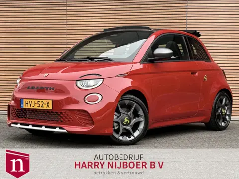 Fiat 500C Abarth Urban 42 kWh Camera / Carplay / Navigatie / Clima / Sportstoelen