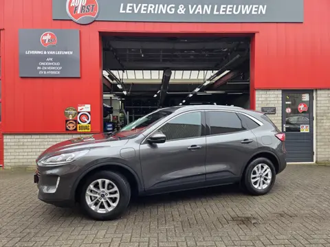 Ford Kuga 2.5 PHEV Titanium Winterpack/ Parkeersensoren V + A/ Camera V+A/ Stoel en stuur en achterb