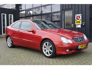 Mercedes-Benz C-Klasse 180 K. Automaat | Pano | Evolution | Cruise | Airco | 17''