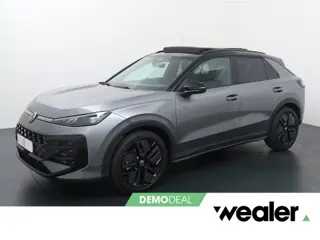 Volkswagen T-Roc 1.5 eTsi 150pk R-Line First Edition | Panoramadak | LED Matrix | Elektr. achterklep