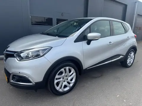 Renault Captur 1.2 TCe Autom. Navie climate (bj 2013)