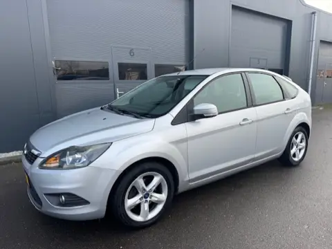 Ford Focus 1.6 Comfort Airco/ nwe APK !! (bj 2011)